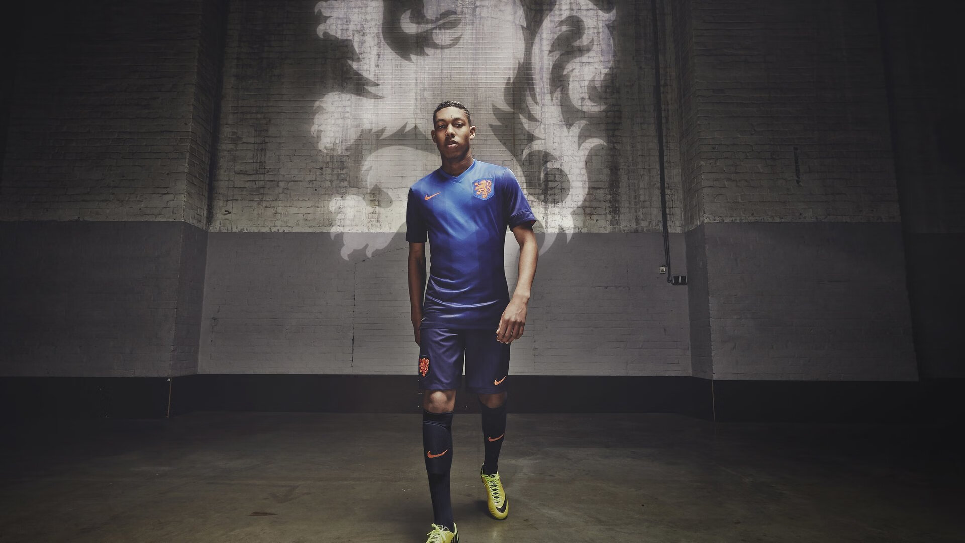 场外狂欢:车迷盛会与文化展演